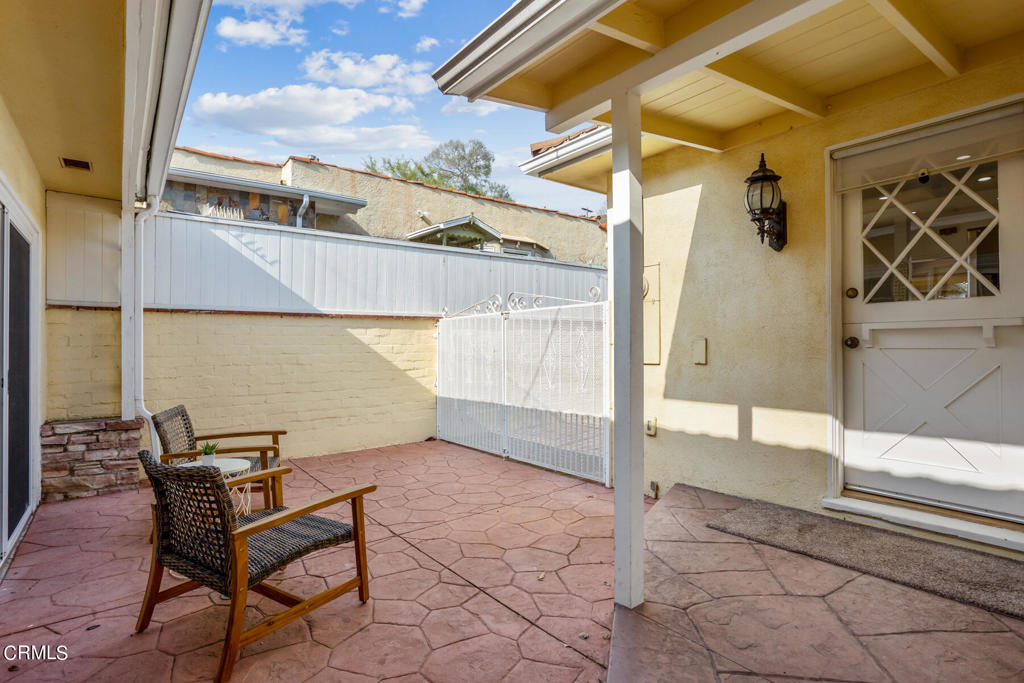 695 Glenmore Boulevard