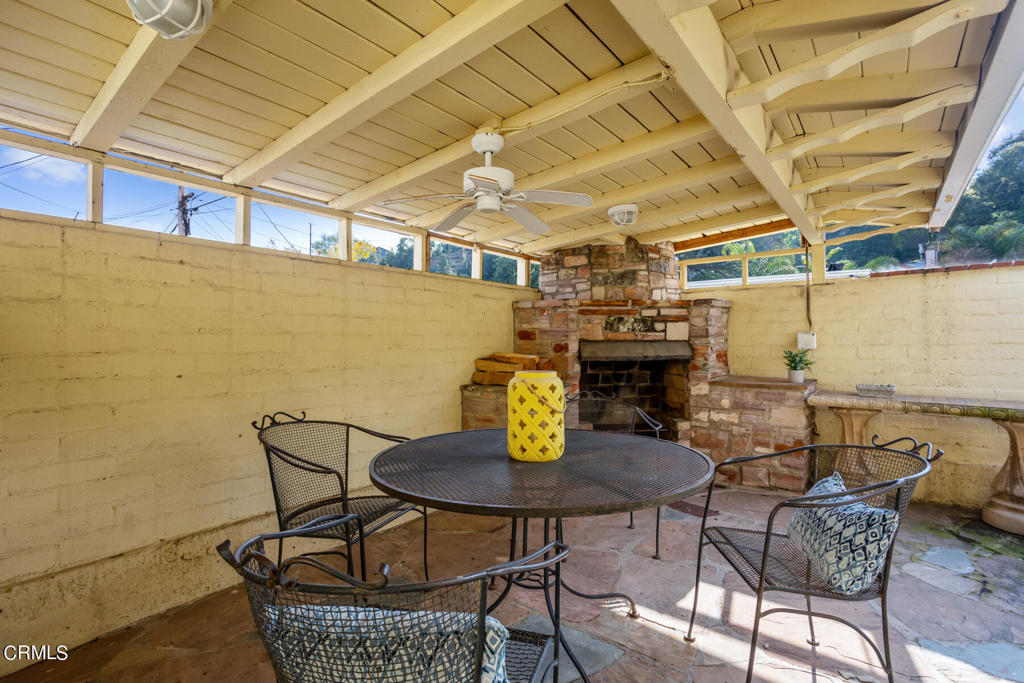 695 Glenmore Boulevard