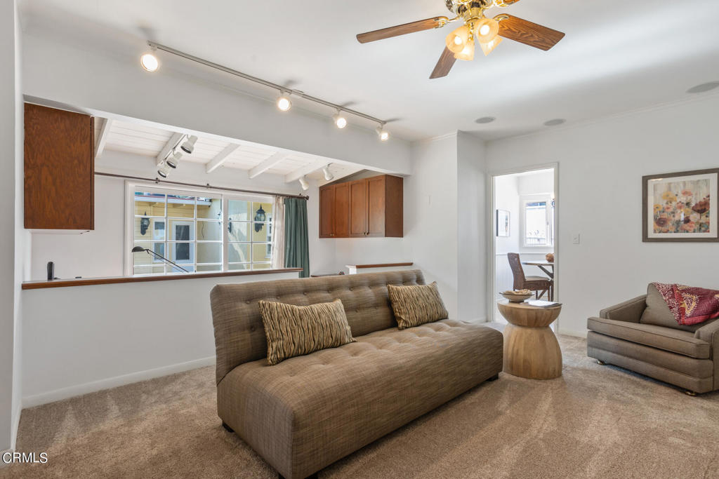 695 Glenmore Boulevard