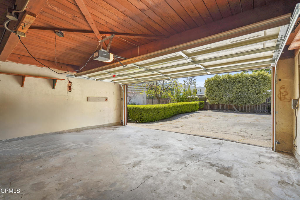 5632 Green Oak Drive