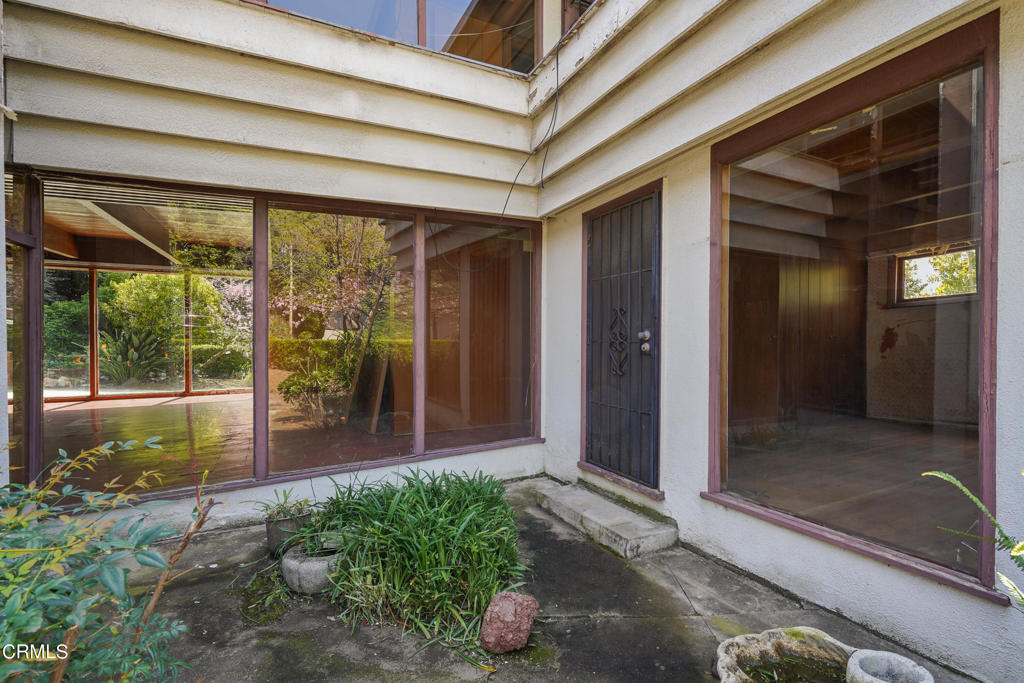 5632 Green Oak Drive