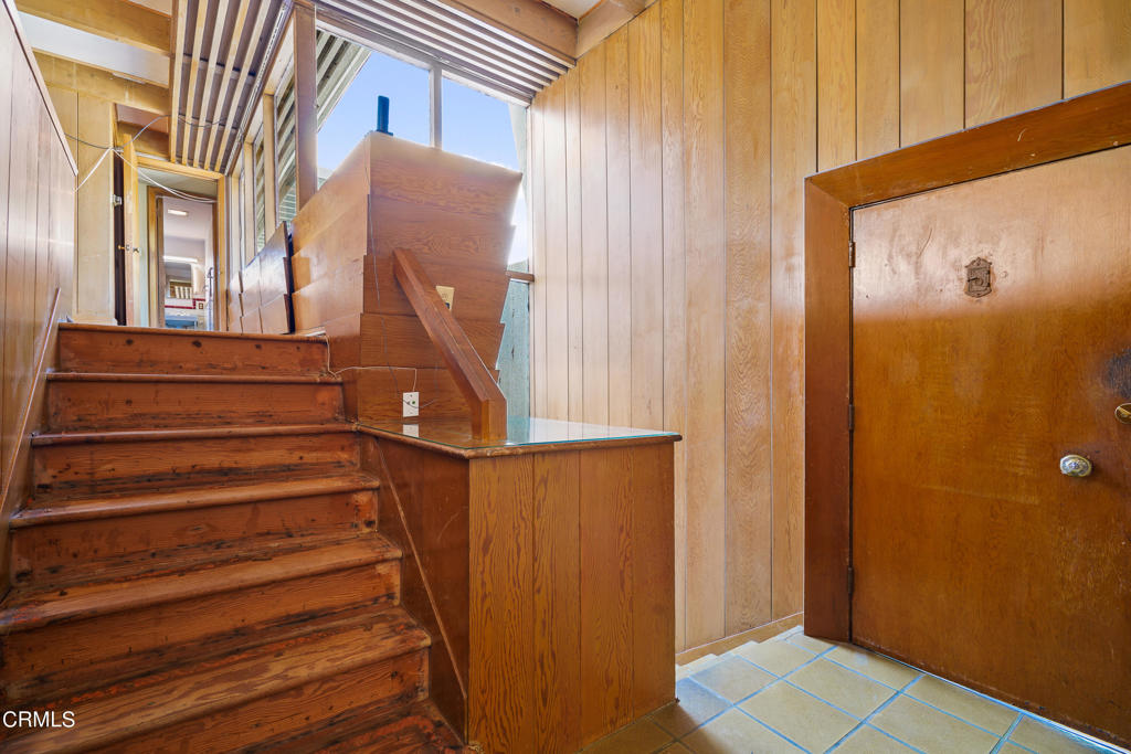 5632 Green Oak Drive