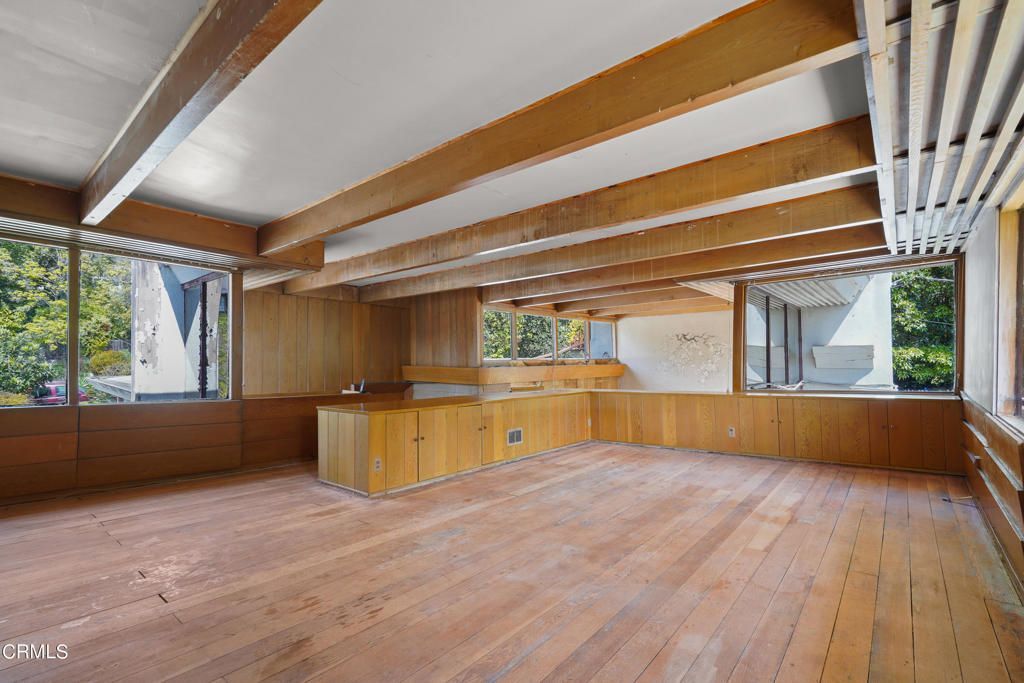 5632 Green Oak Drive