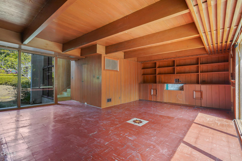 5632 Green Oak Drive