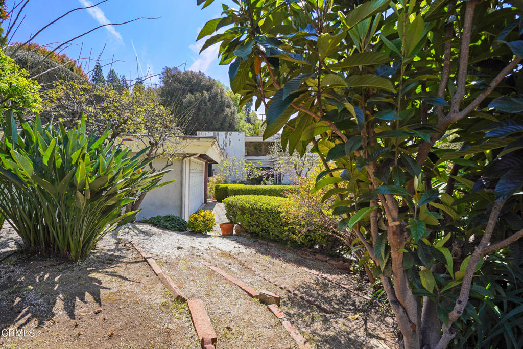 5632 Green Oak Drive