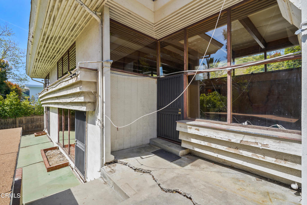 5632 Green Oak Drive