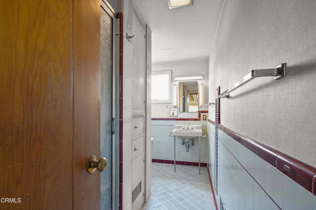 5632 Green Oak Drive