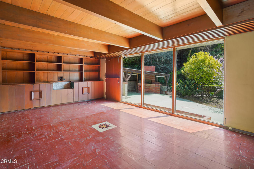 5632 Green Oak Drive