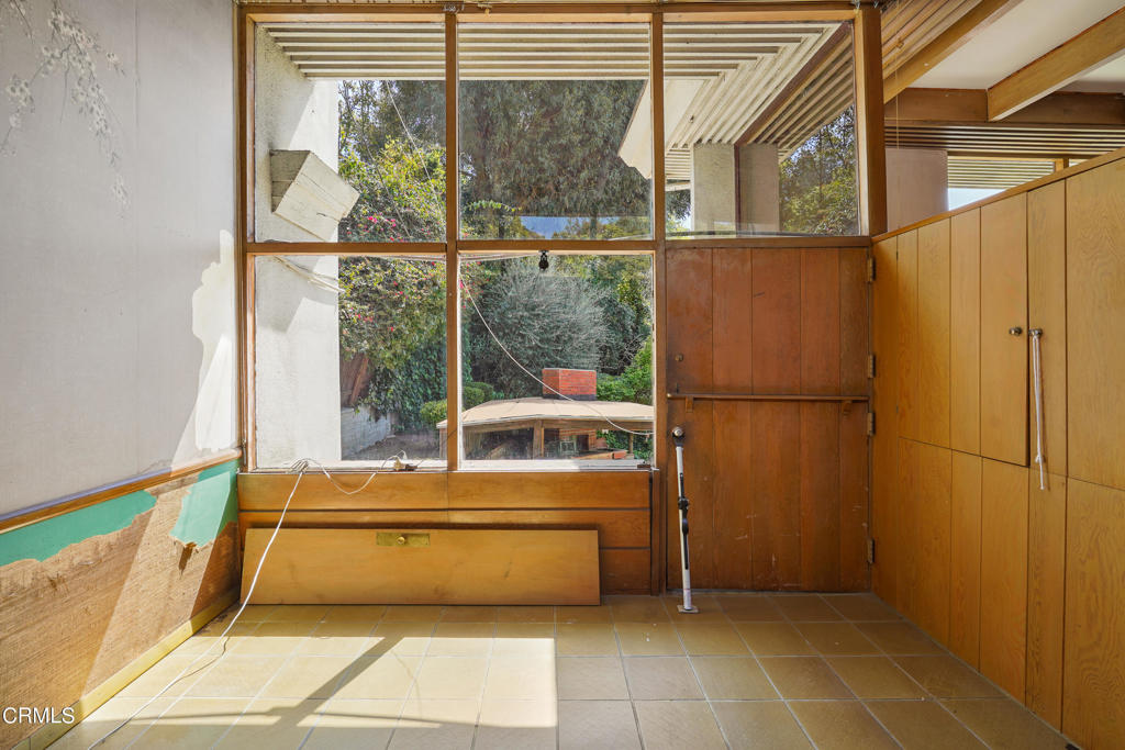 5632 Green Oak Drive