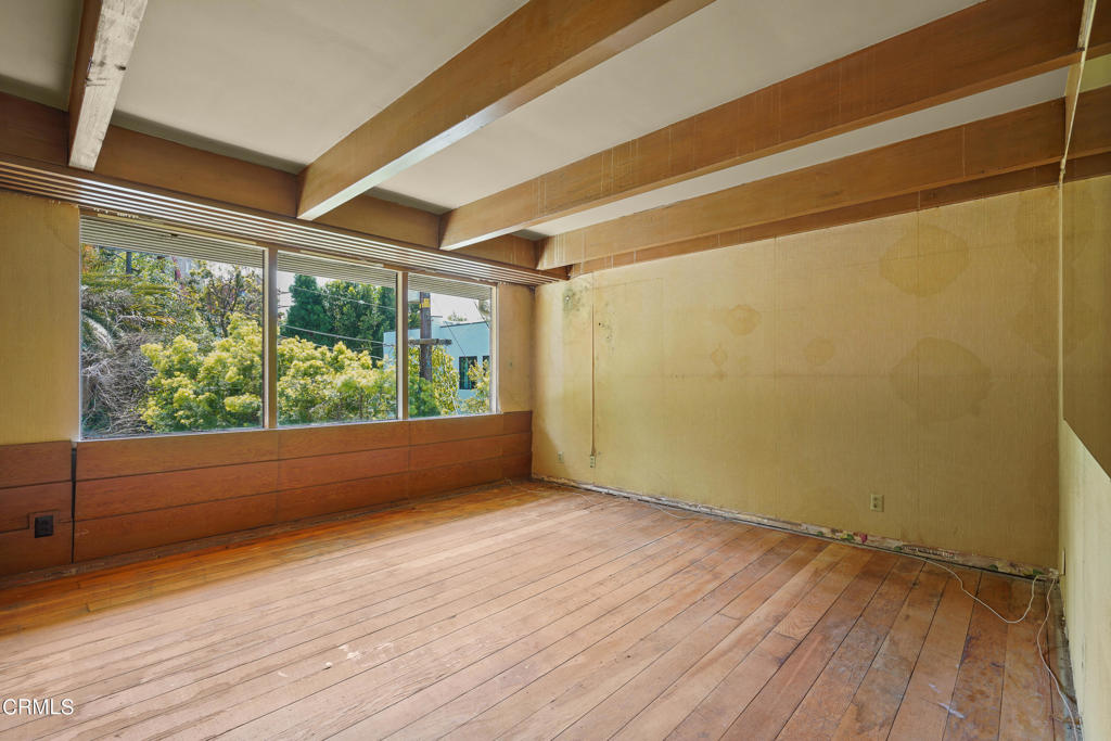 5632 Green Oak Drive