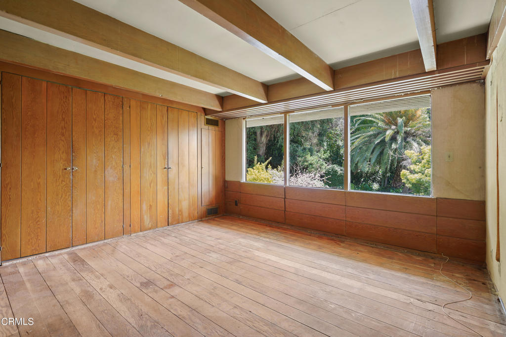 5632 Green Oak Drive