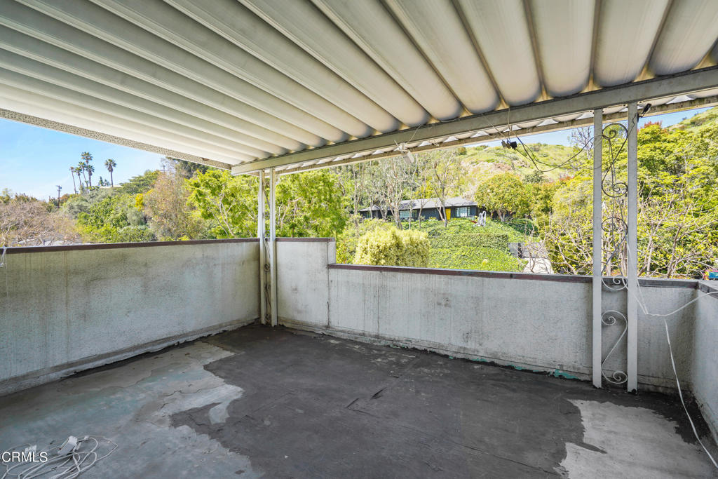 5632 Green Oak Drive