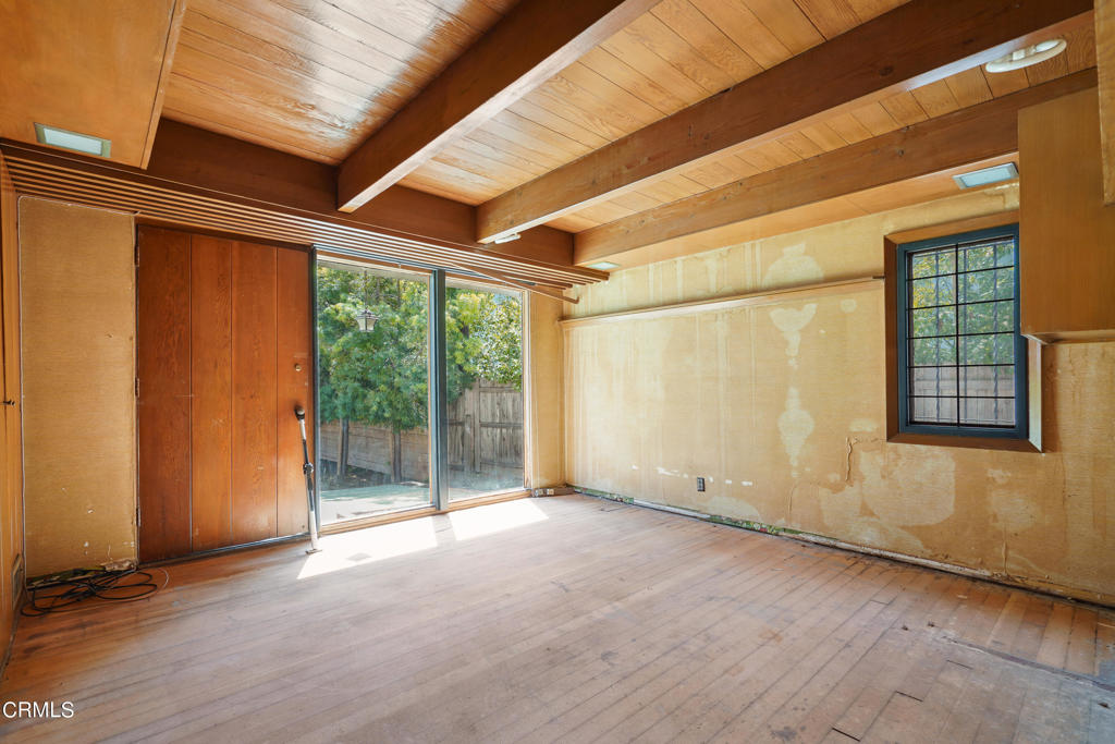 5632 Green Oak Drive