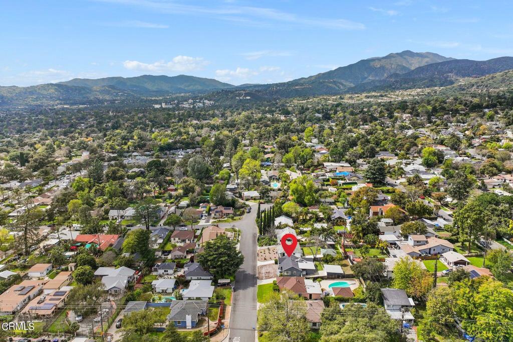 321 E Poppyfields Drive