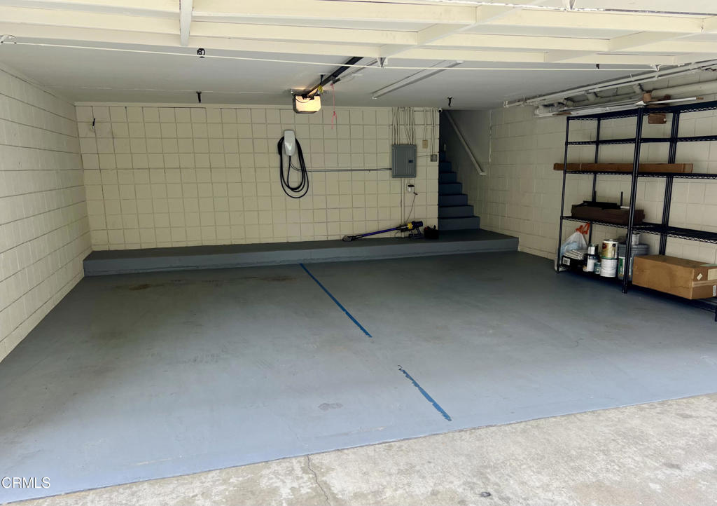 596 W Huntington Drive A