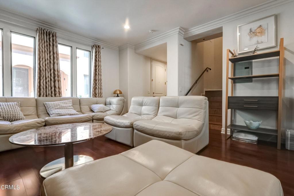 66 N Allen Avenue 5