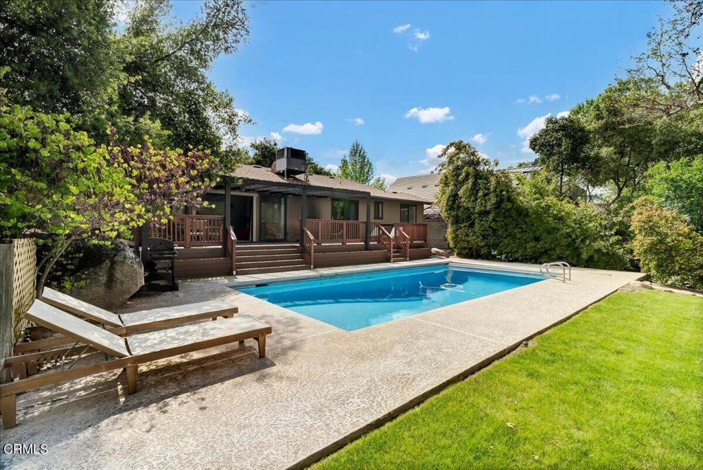 40946 Cherokee Oaks Drive