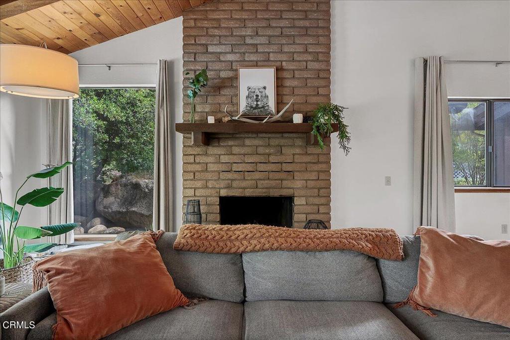 40946 Cherokee Oaks Drive