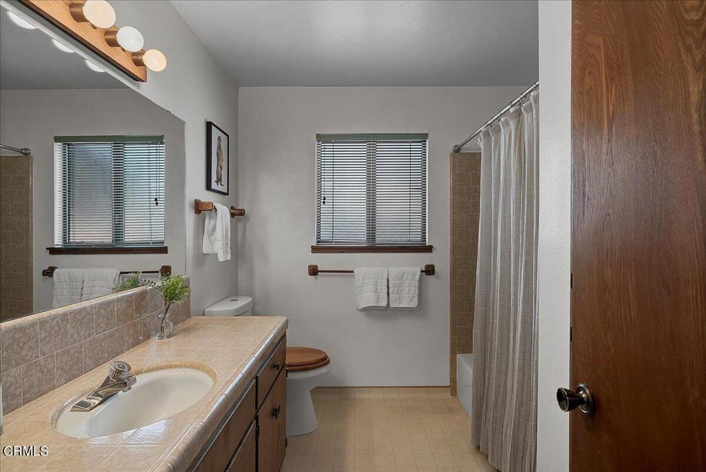 40946 Cherokee Oaks Drive