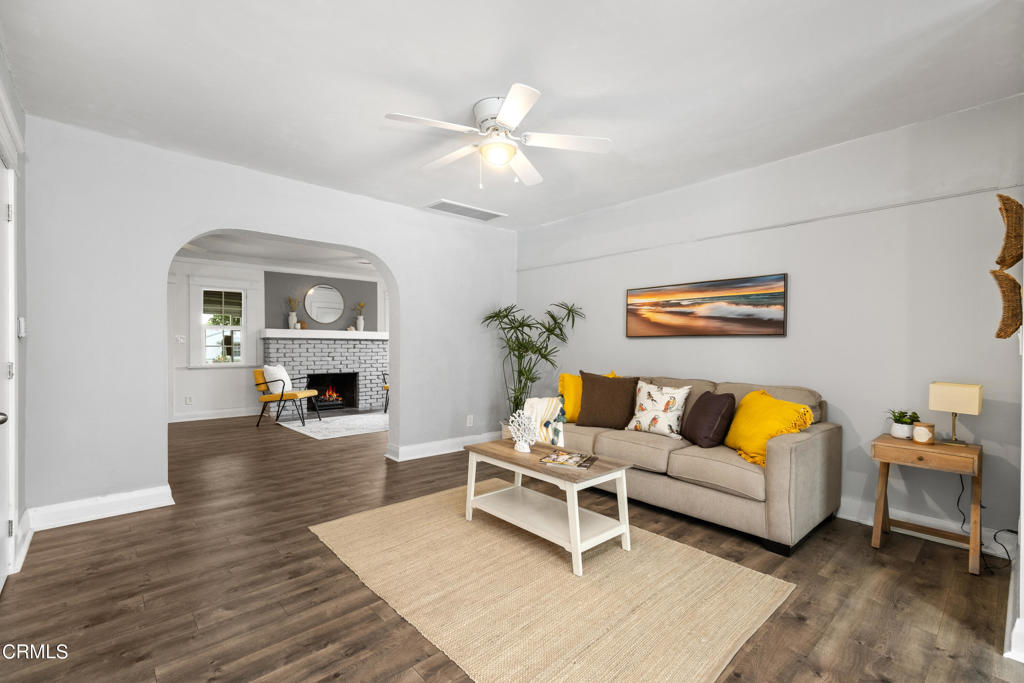 305 S Granada Avenue