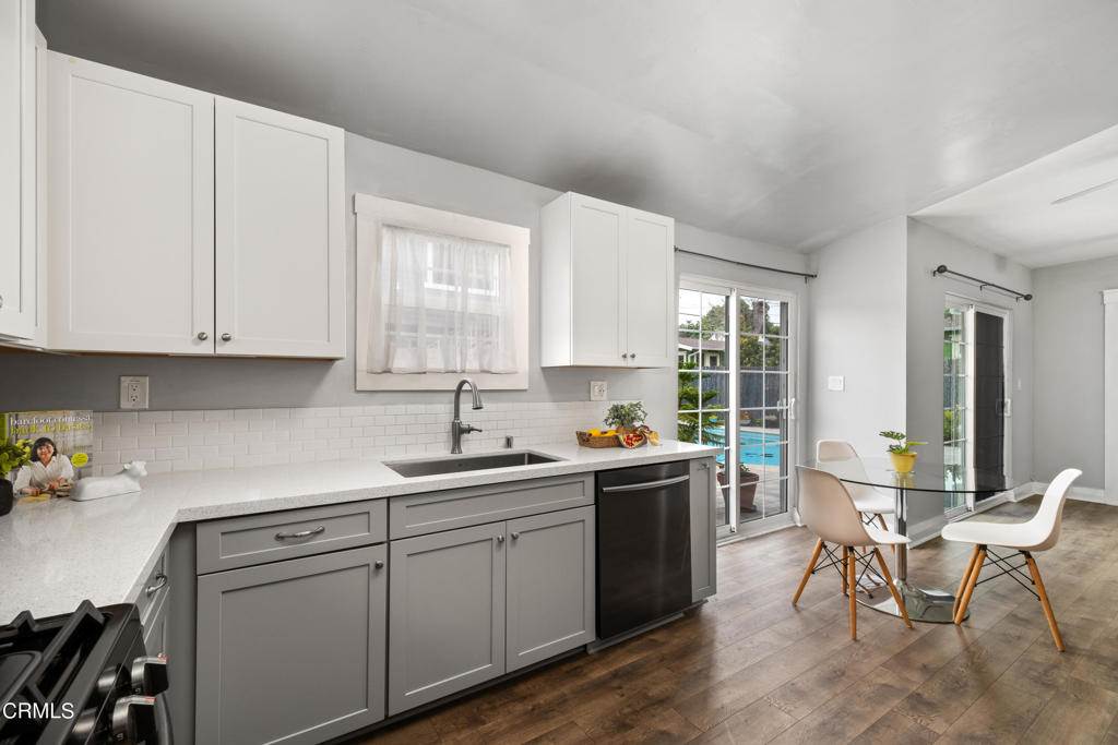 305 S Granada Avenue