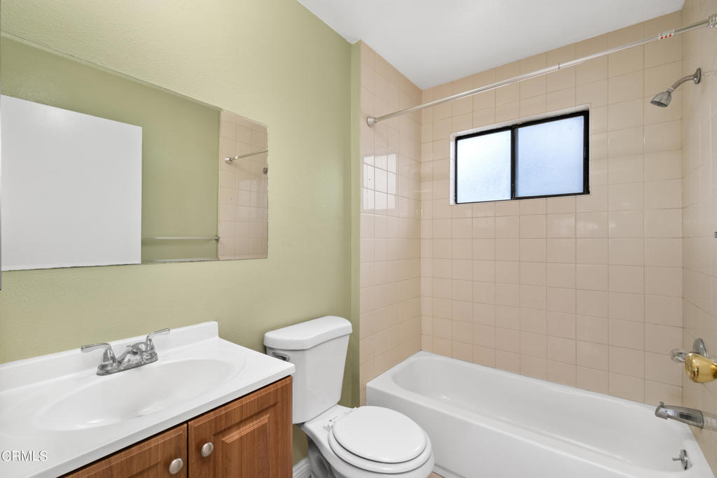 305 S Granada Avenue