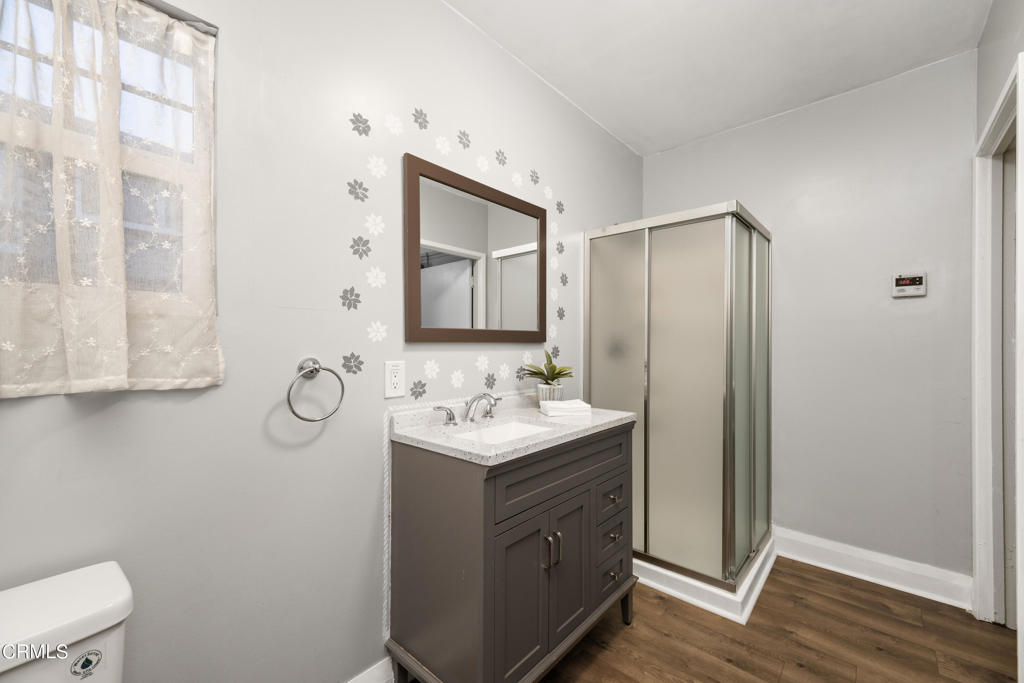 305 S Granada Avenue