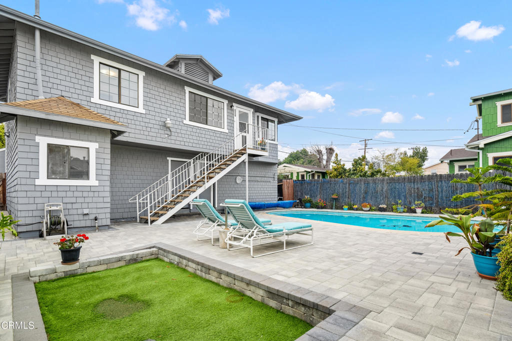 305 S Granada Avenue