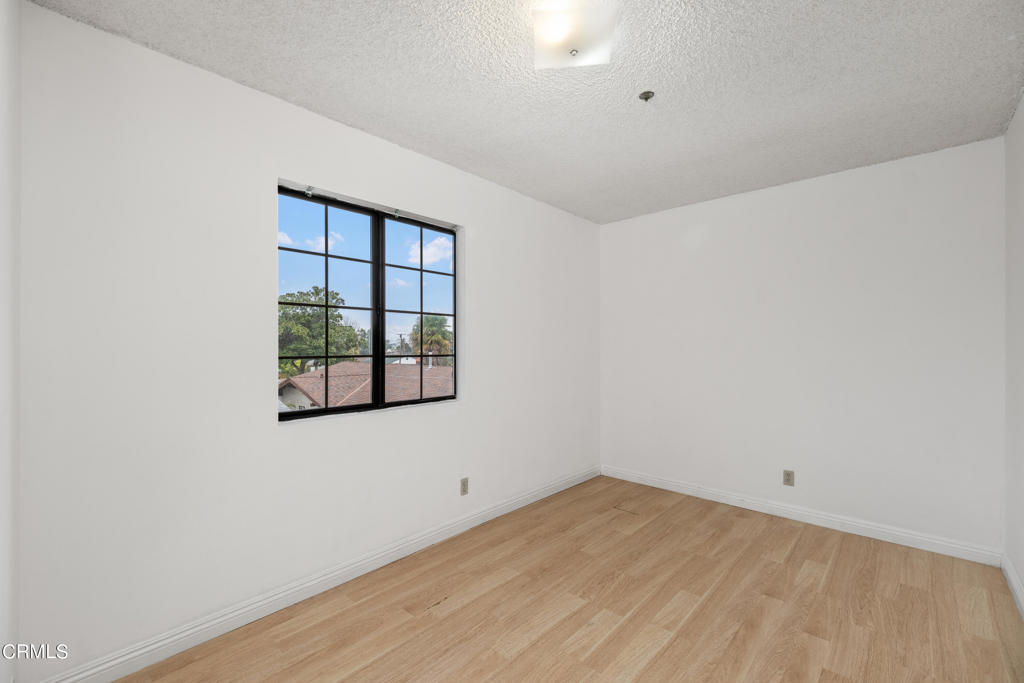 305 S Granada Avenue