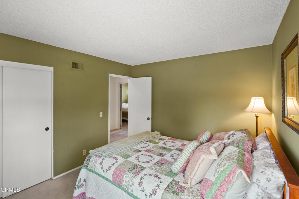 107 Oak Forest Circle