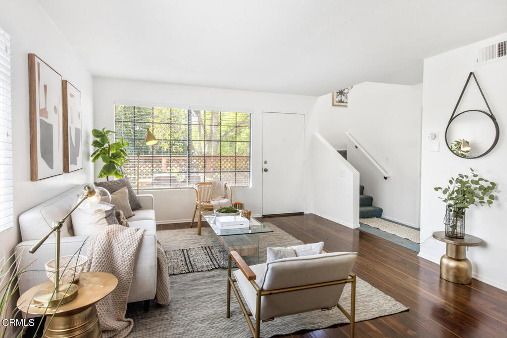 170 N Sierra Bonita Avenue 15