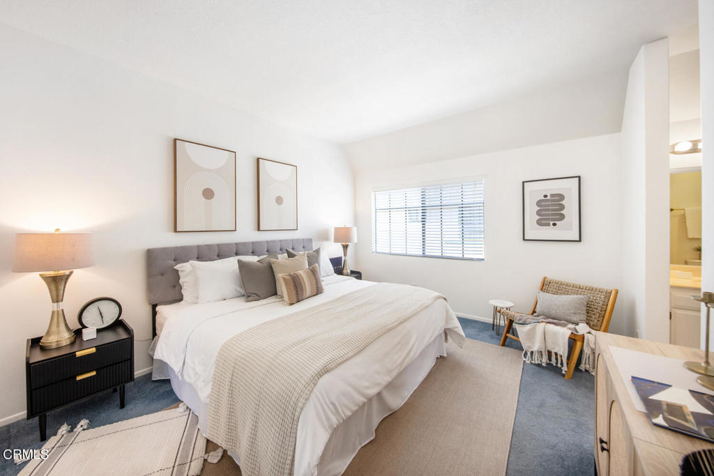 170 N Sierra Bonita Avenue 15