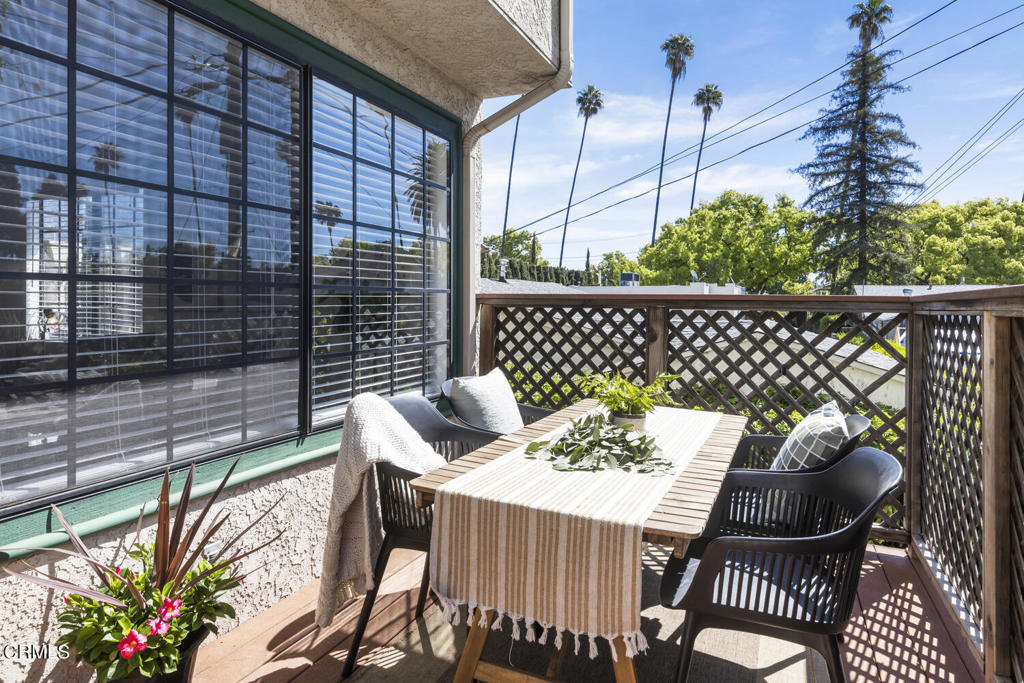 170 N Sierra Bonita Avenue 15