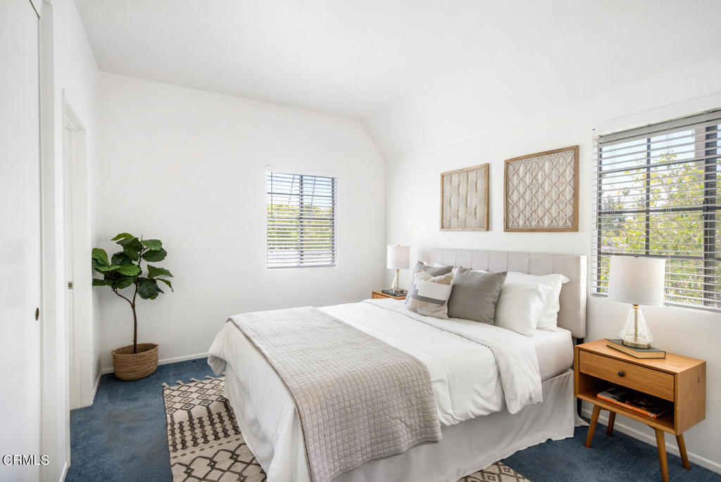 170 N Sierra Bonita Avenue 15