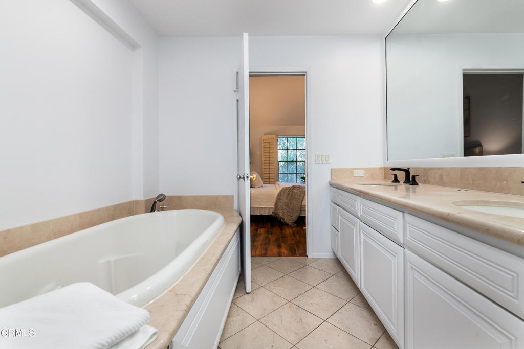 1202 Indiana Avenue 1