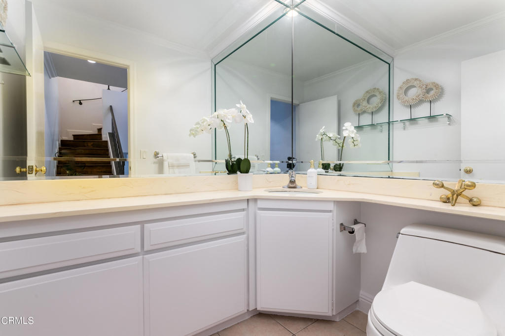 1202 Indiana Avenue 1