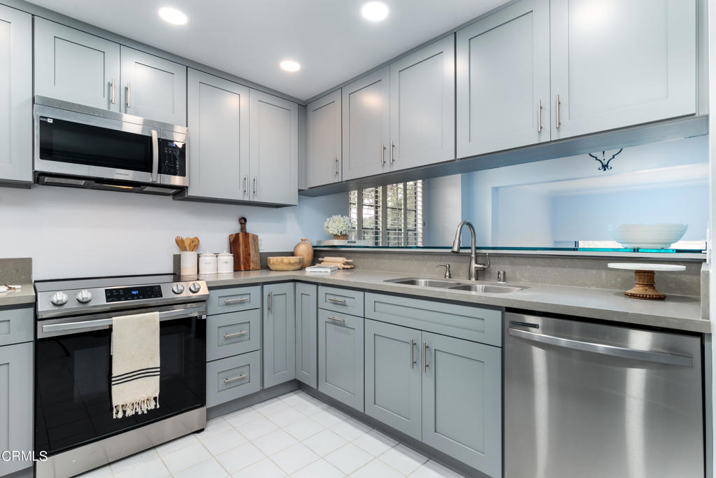 1202 Indiana Avenue 1