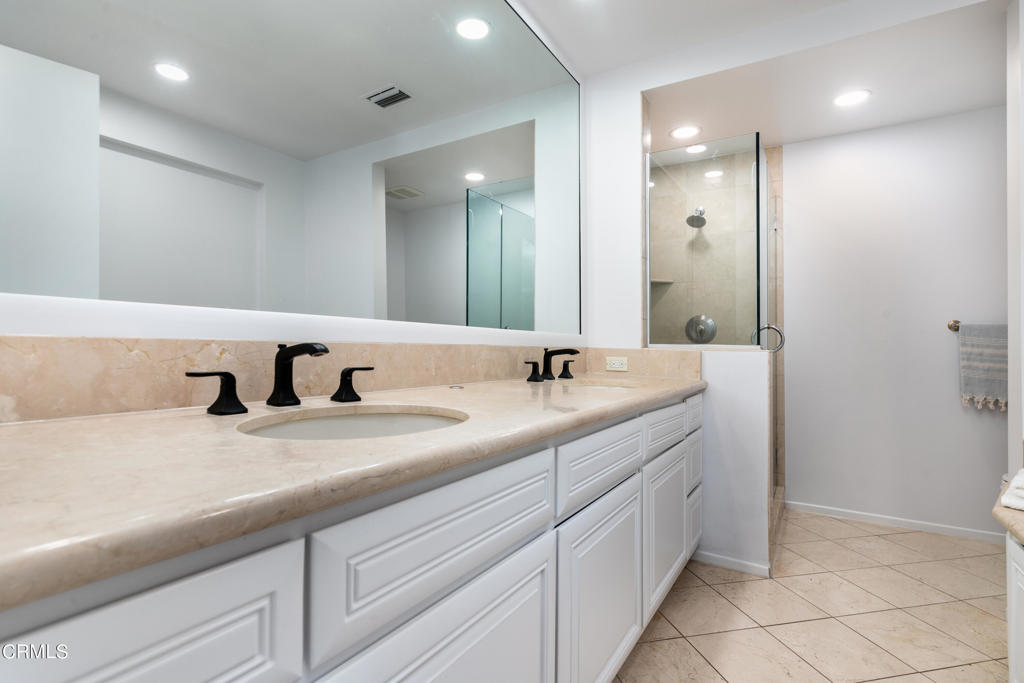 1202 Indiana Avenue 1