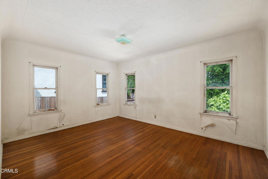 2026 Stratford Avenue