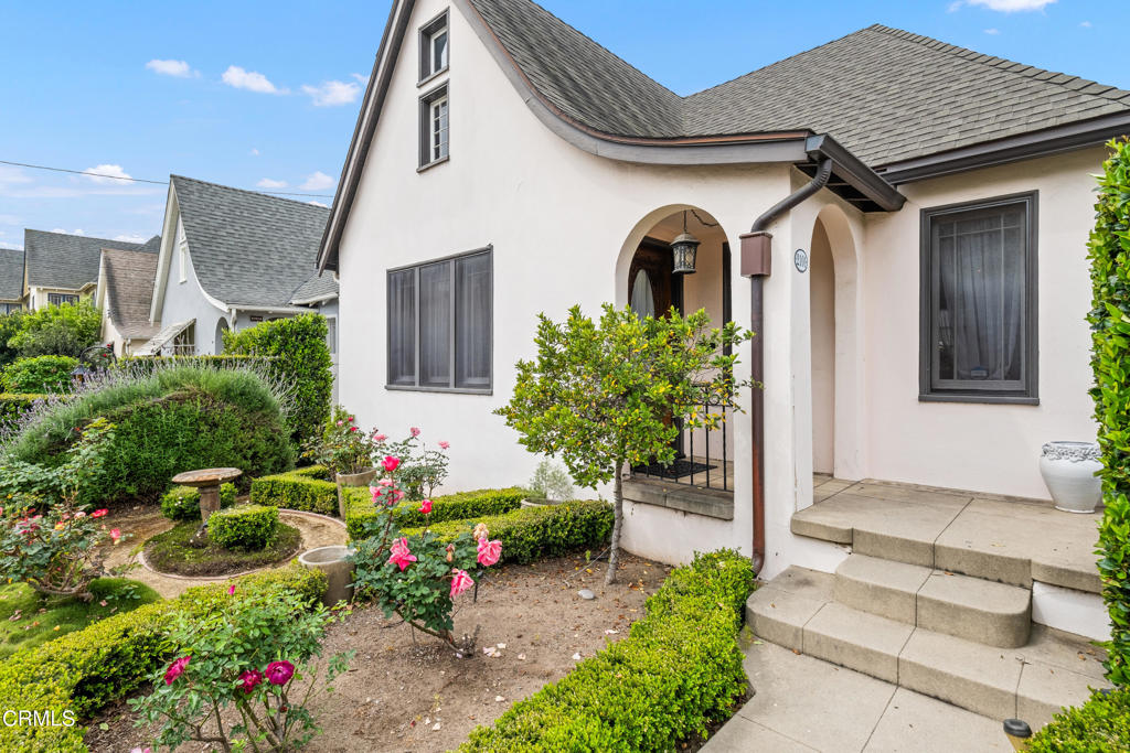 2101 Huntington Drive