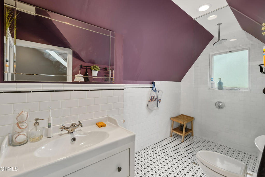 2101 Huntington Drive