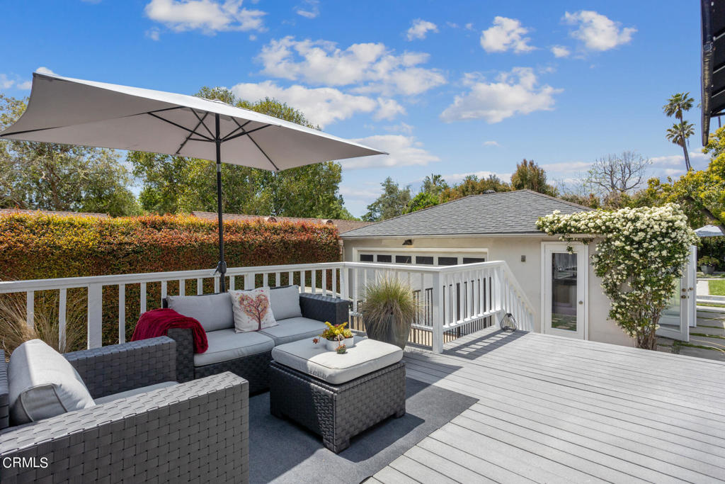 3361 N Fair Oaks Avenue