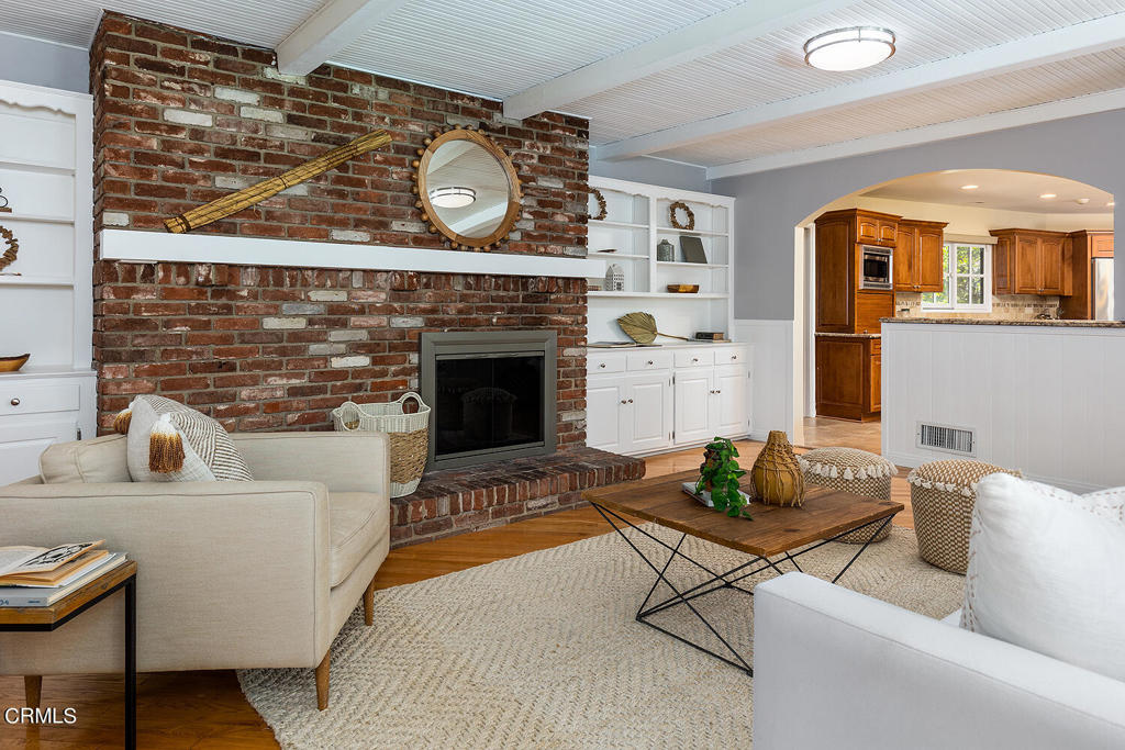 4902 Alta Canyada Road