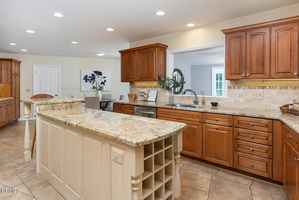 4902 Alta Canyada Road