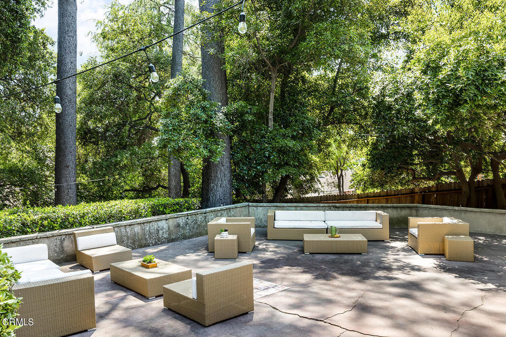 4902 Alta Canyada Road