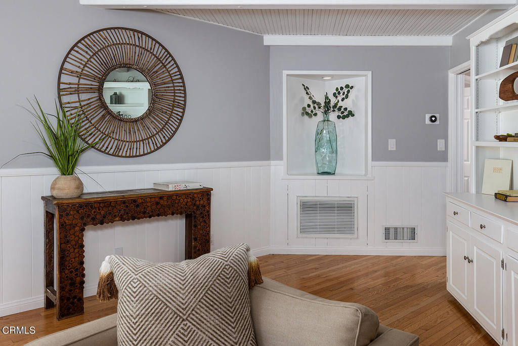 4902 Alta Canyada Road