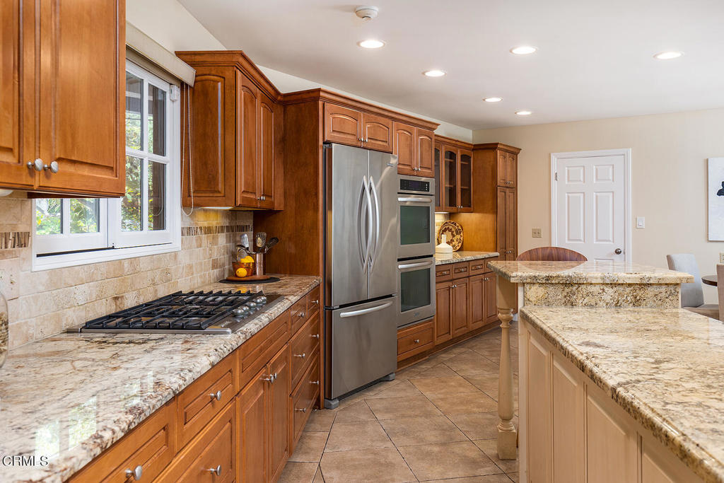 4902 Alta Canyada Road