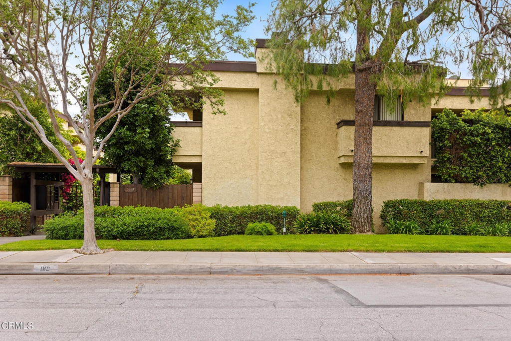 1112 La Cadena Avenue 3