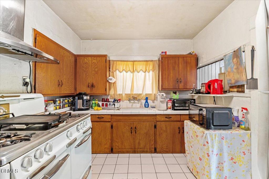 526 N Bonnie Brae Street