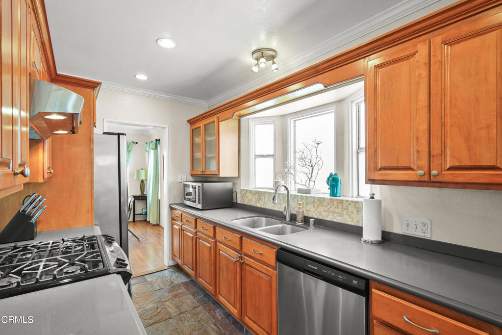 3926 W 59th Place